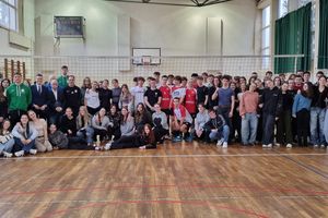 Trener i siatkarze AZSu Olsztyn odwiedzili licealną młodzież