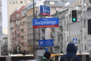 Prezydent Lech Kaczyński powinien mieć ulicę w Warszawie?