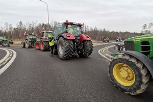 Strajkujący rolnicy wjechali do centrum Olsztyna 