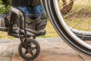 Seniorzy i osoby z niepełnosprawnością, chęć głosowania korespondencyjnego należy zgłosić do 25 marca