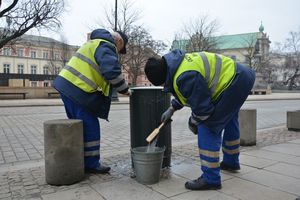 Wiaty i kosze bez bazgrołów
