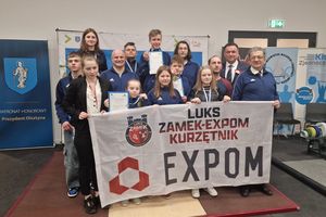 Siedem medali sztangistów z klubu LUKS Zamek-Expom Kurzętnik
