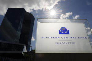 Europejski Bank Centralny kontra Donald Tusk?