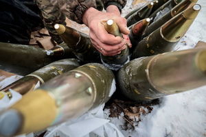 Pomoc warta 20 mln euro, w tym pociski artyleryjskie trafią na Ukrainę?