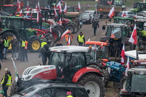 Utrudnienia na drogach Mazowsza - protest rolników w kilkunastu powiatach