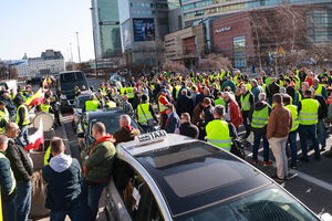 Taksówkarze w Warszawie domagają się podniesienia stawki za kilometr