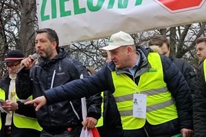 [WIDEO] Będziemy się przemieszczać pod Sejm - Protest rolników w Warszawie. Cz. 1
