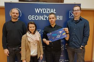 Zespół z Wydziału Geoinżynierii Uniwersytetu Warmińsko-Mazurskiego w Olsztynie z nagrodą w konkursie EUSPA