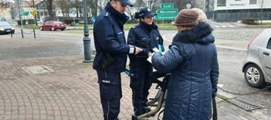 Policja we Wrocławiu przestrzega przed oszustami
