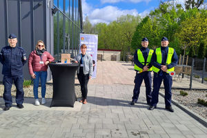 Dzielnicowi z Komisariatu Policji w Lubawie wspólnie z przedstawicielami Miejskiej Komisji ds. Rozwiązywania Problemów Alkoholowych w Lubawie