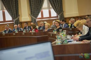 Radni za podwyżkami dla pracowników samorządowych w Olsztynie