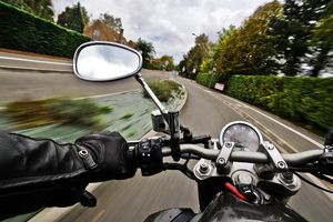 Legionowska policja apeluje do motocyklistów: przestrzegajcie przepisów!
