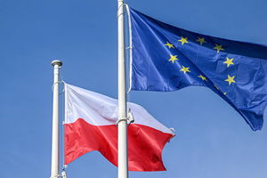Zapytano Polaków o Unię Europejską. Ich entuzjazm słabnie
