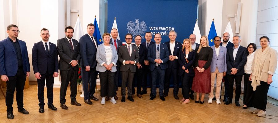 Wrocław to nie tylko stolica Dolnego Śląska. To istotne miejsce dla dyplomatów z ponad dwudziestu krajów.