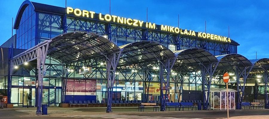 Docelowo, Port Lotniczy we Wrocławiu chce obsługiwać ruch na poziomie 8-10 milionów pasażerów rocznie.