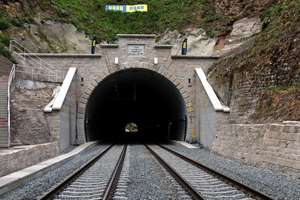 Poszerzony tunel kolejowy skróci czas przejazdu do Jeleniej Góry