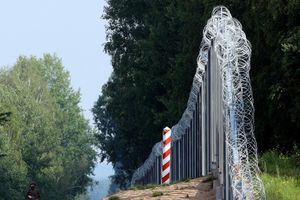 Migrant z granicy polsko-białoruskiej ugodził żołnierza nożem