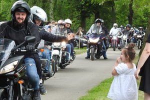 Motocykliści przybyli do Wardęgowa