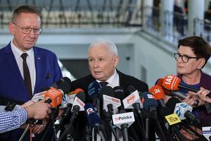 J. Kaczyński: Zarzuty Tuska są bzdurne. To oni są na kolanach przed Rosją
