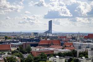 Wrocławski Sky Tower w ogniu? Kilkaset osób ewakuowano