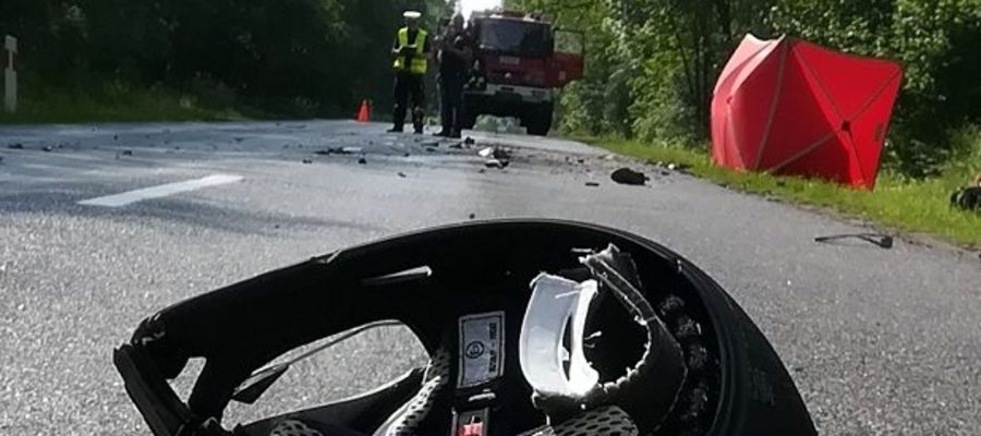 Dwie osoby nie żyją. Wypadek z udziałem dwóch motocyklistów i motorowerzysty