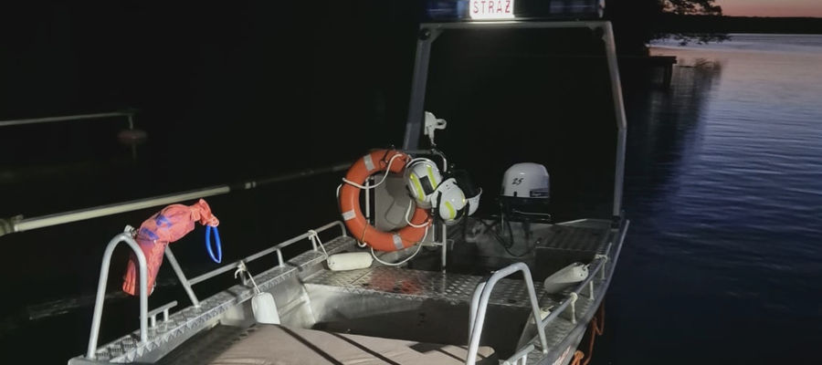 Tragedia na jeziorze Jeziorak. 67-letniego mężczyzny nie udało się uratować