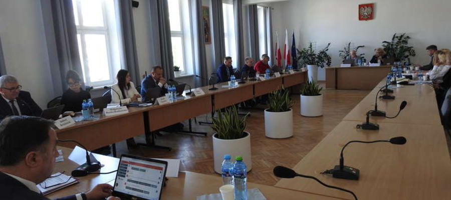 13 maja w sali konferencyjnej Urzędu Miejskiego w Nidzicy odbyła się II sesja Rady Powiatu Nidzickiego