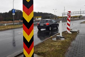 Siemoniak nie wyklucza wprowadzenia kontroli na granicy z Niemcami