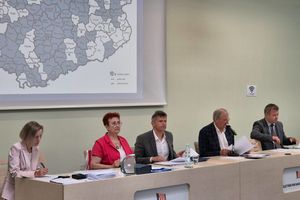 Burmistrz Jacek Wiśniowski znów wybrany jednogłośnie