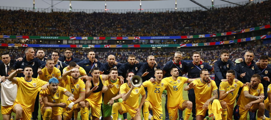 Piłkarze Rumunii świętują wyjście z grupy