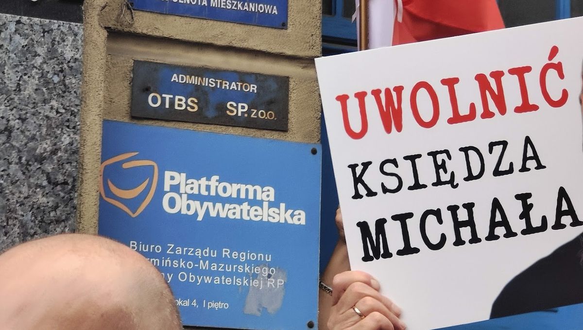 Manifestacja odbyła się pod siedzibą PO w Olsztynie.