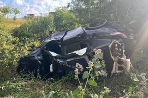 Tragedia na A1. 20-latek wyleciał z drogi w powietrze