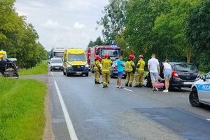 6-latka zabrana helikopterem Lotniczego Pogotowia Ratunkowego do szpitala