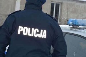 Pomoc dla postrzelonego policjanta