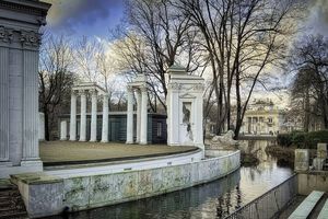 Ogrody Muzeum Łazienki Królewskie w niedzielę nadal zamknięte dla zwiedzających