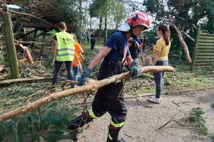 Blisko 240 interwencji strażaków związanych z burzami