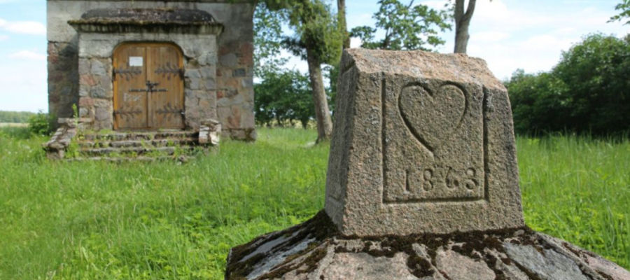 Tak Kaplica z kryptą grobową w Zakałczu wyglądała przed remontem