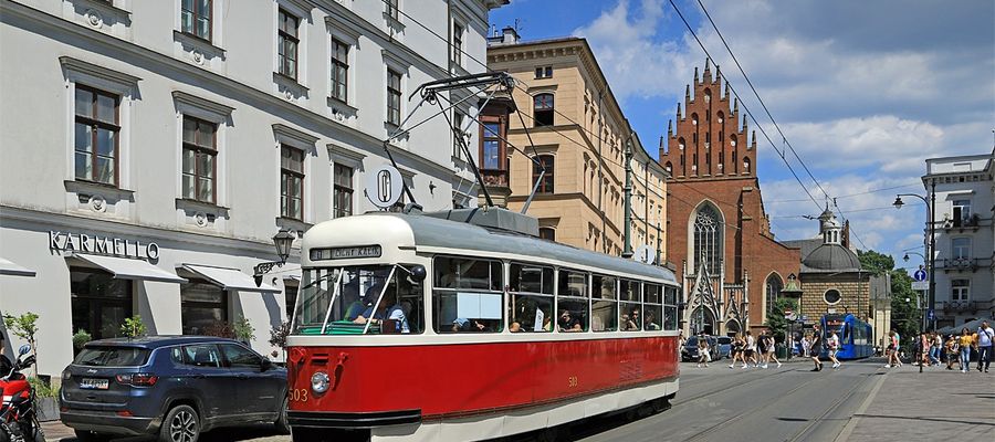 Warszawski tramwaj na ulicach Krakowa