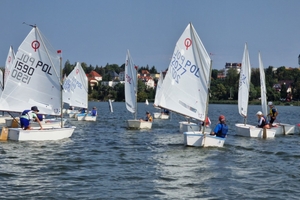 Rywalizowali na naszym jeziorze o samorządowe trofeum