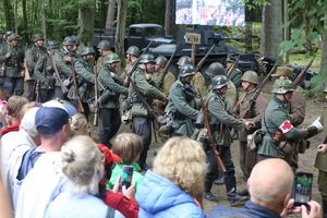 W Wilczym Szańcu upamiętnią Powstanie Warszawskie