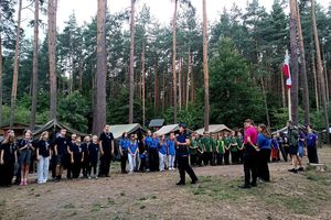 Wakacyjna lekcja bezpieczeństwa w Harcerskiej Bazie Obozowej w Gaju