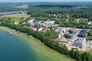 Jak zmienia się Olsztyn - Ukiel: Zatoka Kopernika, Likusy. Cykl Warmia i Mazury widziane z góry [WIDEO, DRON]