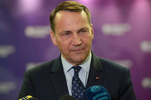 Sikorski: bardzo dobrze, że Putin nie wie, skąd przyjdzie następne uderzenie