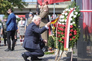 Prezydenci Polski i Niemiec upamiętnili ofiary rzezi Woli