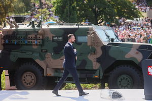 Szef MON: 15 sierpnia musi być w centrum naszej polityki patriotycznej 