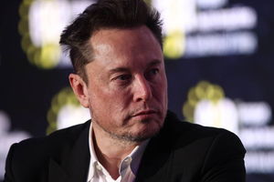 Musk zarzucił Kamali Harris, że nikt jeszcze nie próbował dokonać na nią zamachu