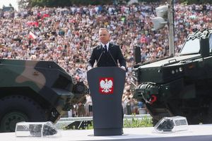  Prezydent: polscy żołnierze są spadkobiercami bohaterów, którzy pogonili Sowietów 