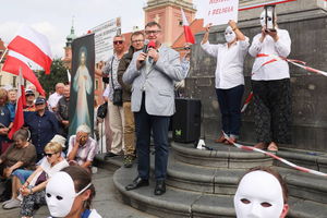  Warszawa. Protest przeciwko zmianom w organizacji lekcji religii 