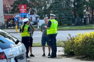 Mieszkańcy Olsztyna notorycznie przechodzą na czerwonym świetle? 