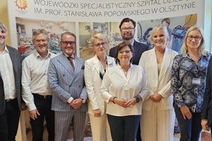 Izabela Leszczyna z wizytą w Szpitalu Dziecięcym w Olsztynie